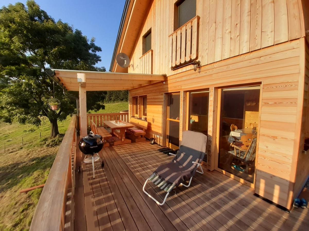 Appartement Auszeit Almhaus Schmalzbauer à Sankt Andrä Extérieur photo