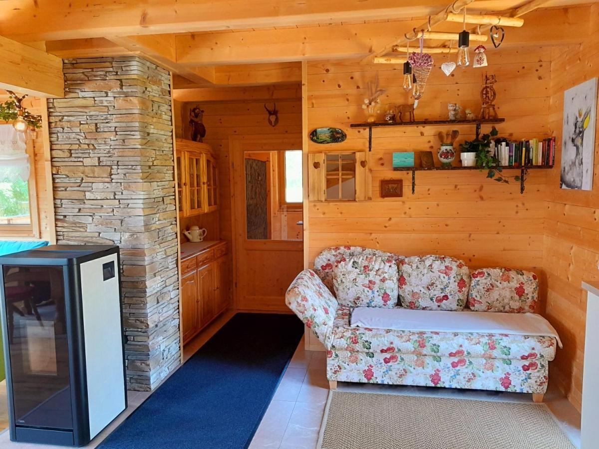 Appartement Auszeit Almhaus Schmalzbauer à Sankt Andrä Extérieur photo